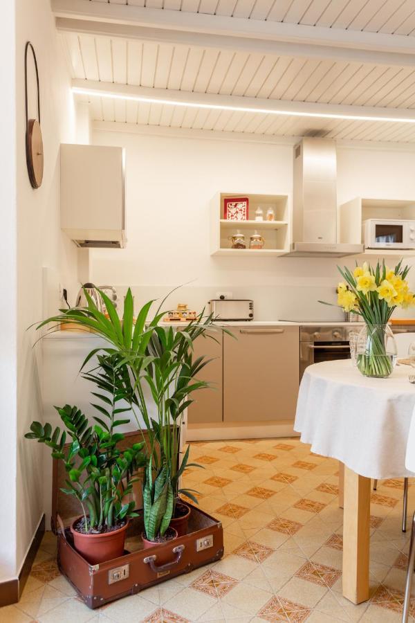 Ca' Marchesi Apartments Sernio 外观 照片