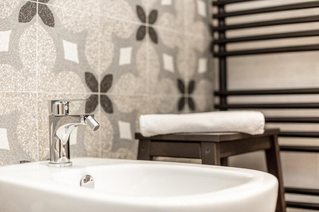 Ca' Marchesi Apartments Sernio 外观 照片